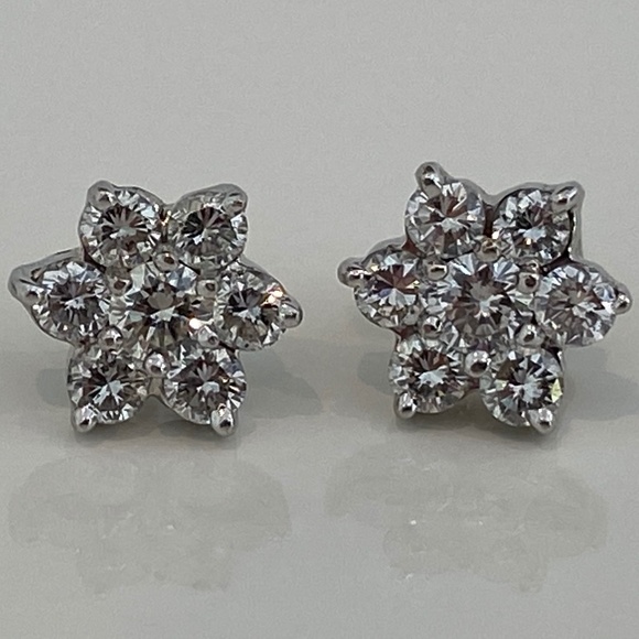 DIAMOND ROUND BRILLIANT FLOWER STUD EARRINGS 1.4CT - Picture 2 of 16